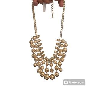 NWT Gold Chunky Necklace and Earring Set